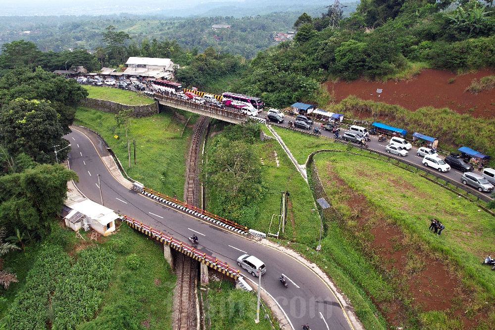 Lebaran H+3: Gentong Padat, Polisi Terapkan Satu Arah
