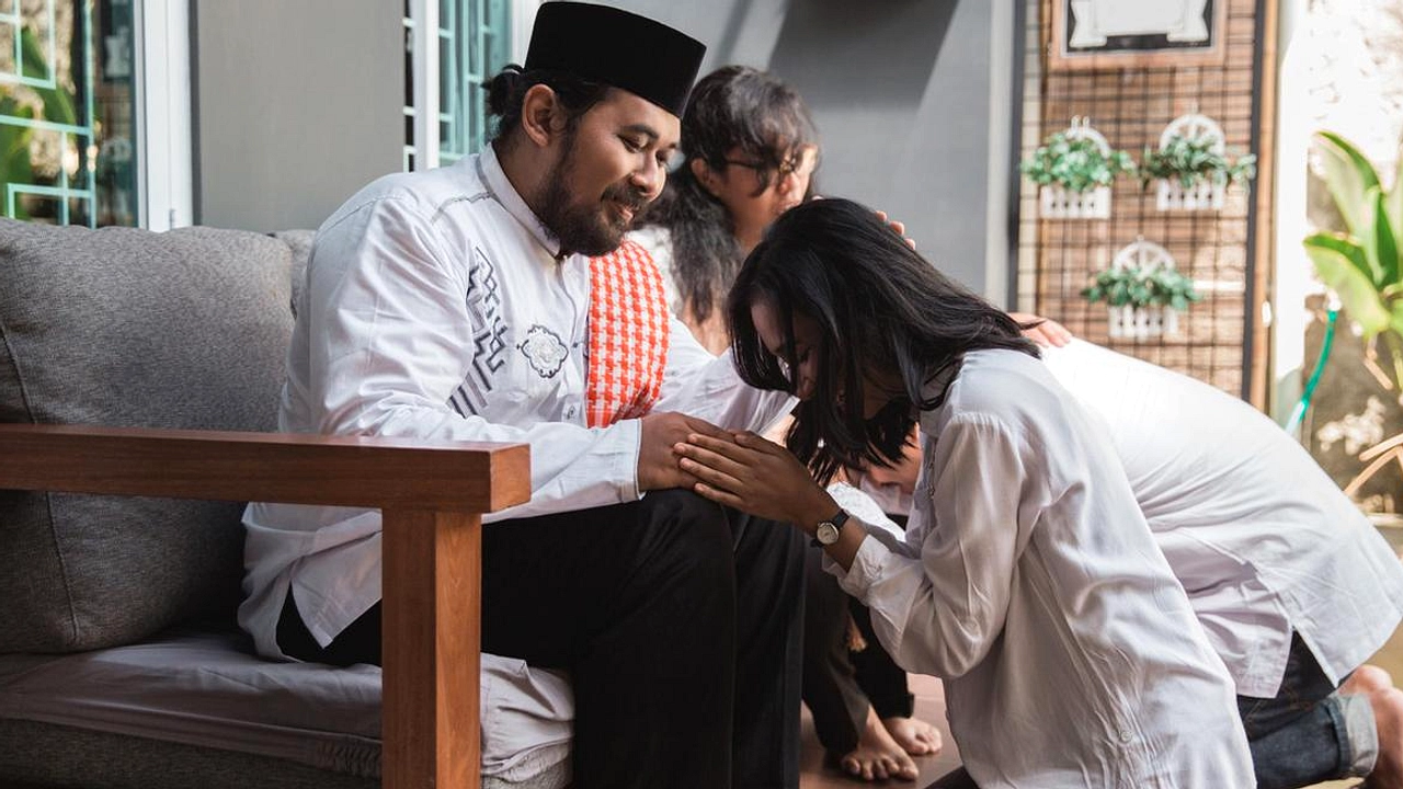 Lebaran Palembang: Sanjo, Kue Maksuba, dan Kearifan Lokal