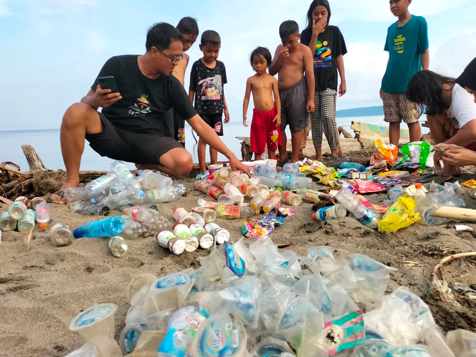 Lebih Dari 50% Sampah Laut Berasal Dari Daratan, WWF Peringatkan