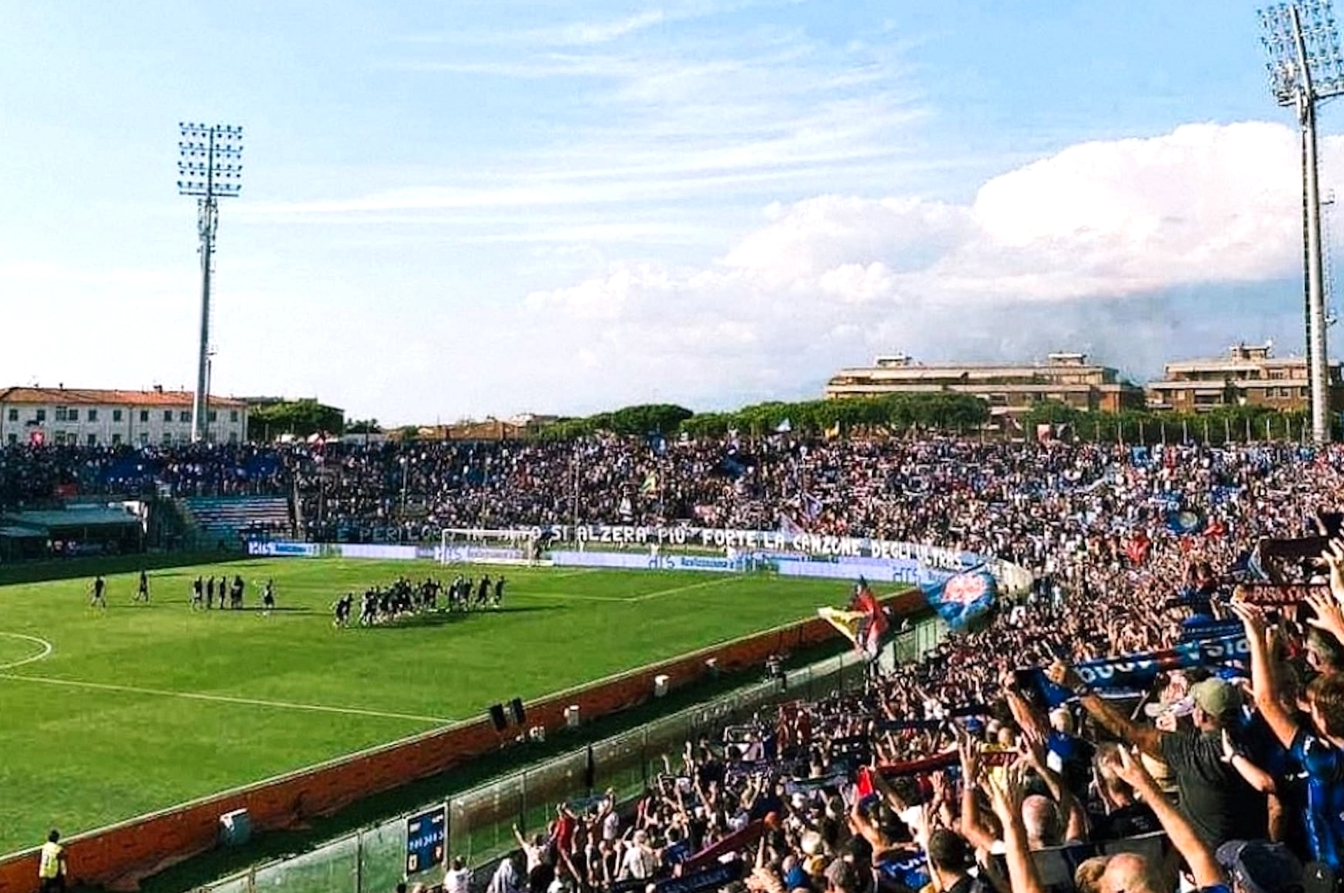 Lecce Selamatkan Posisi di Serie A, Pisa & Verona Turun