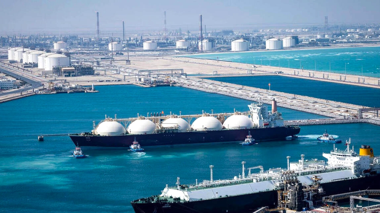 Ledakan di Pabrik LNG Qatar, 54 Luka, 18 Hilang