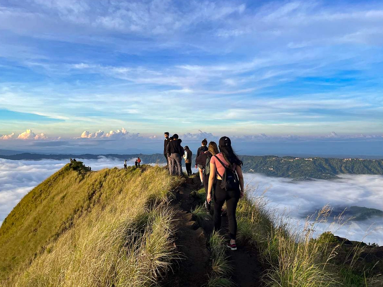 Lee Jong Suk Unggah Foto Liburan Bali, Dapat Reaksi