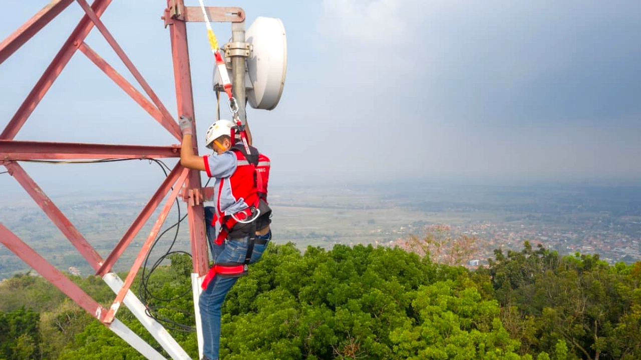 Lelang Frekuensi 700 MHz dan 2,6 GHz: Jangan Sekadar Cari Pemenang