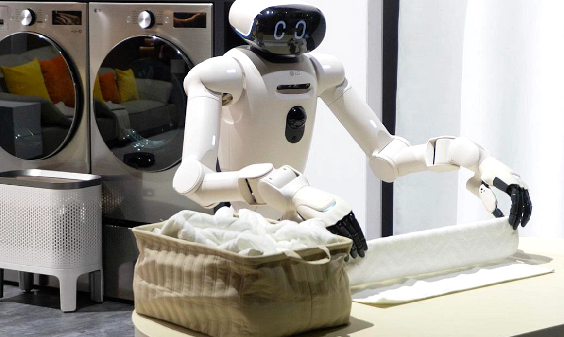 LG Perkenalkan Robot Rumah Tangga CLOiD, Solusi AI Home