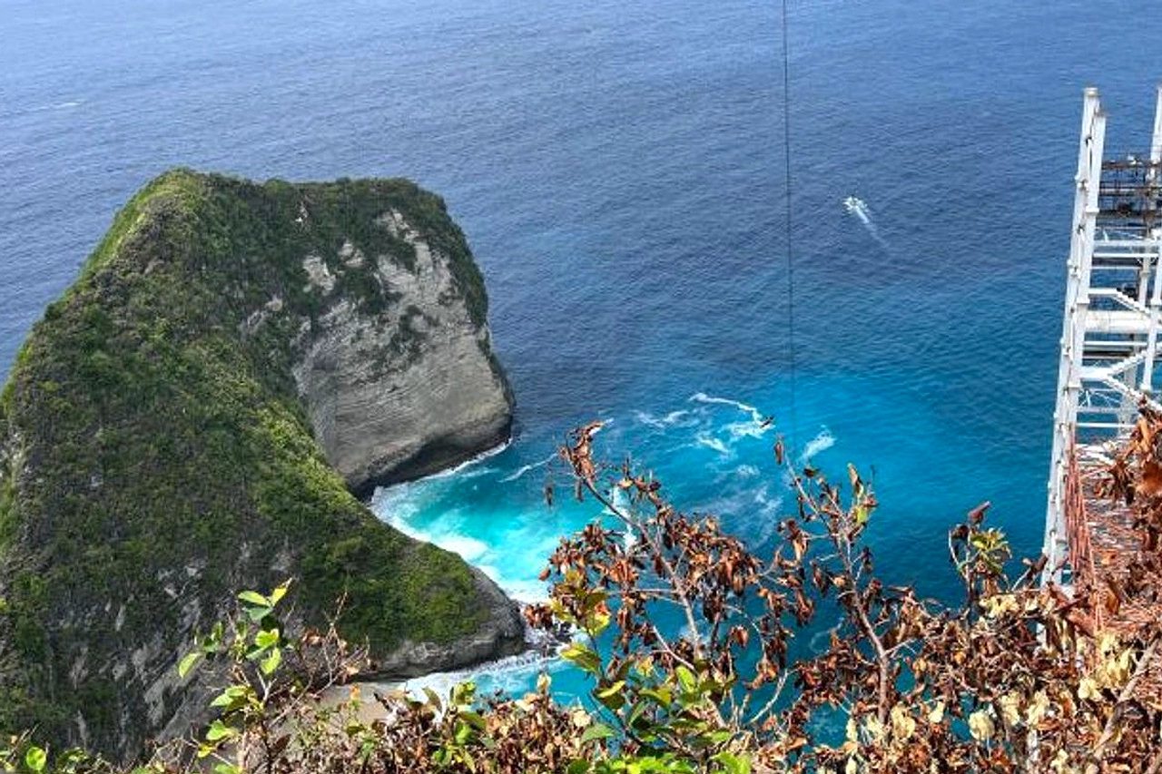 Lift Kaca Pantai Kelingking: Bupati Klungkung Tunggu Keputusan Provinsi
