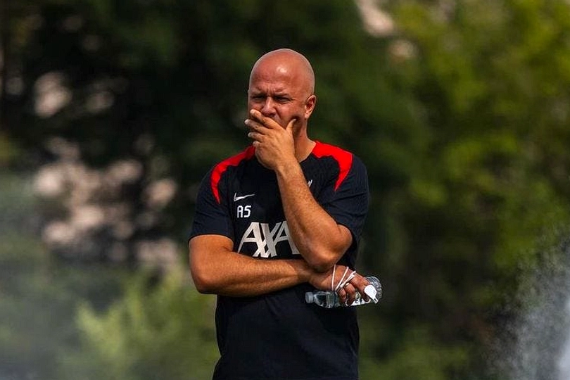 Liverpool: Fans Tuntut Ganti Slot, Arne Slot Tak Jelas