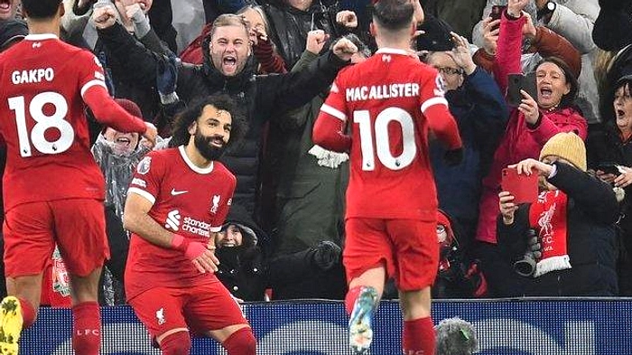 Liverpool Lampaui Fulham 2‑0 di Anfield, Kembalikan Momentum