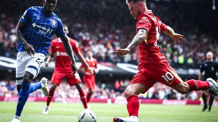 Liverpool Pikirkan Iraola, 43 Tahun, Setelah Alonso Gagal