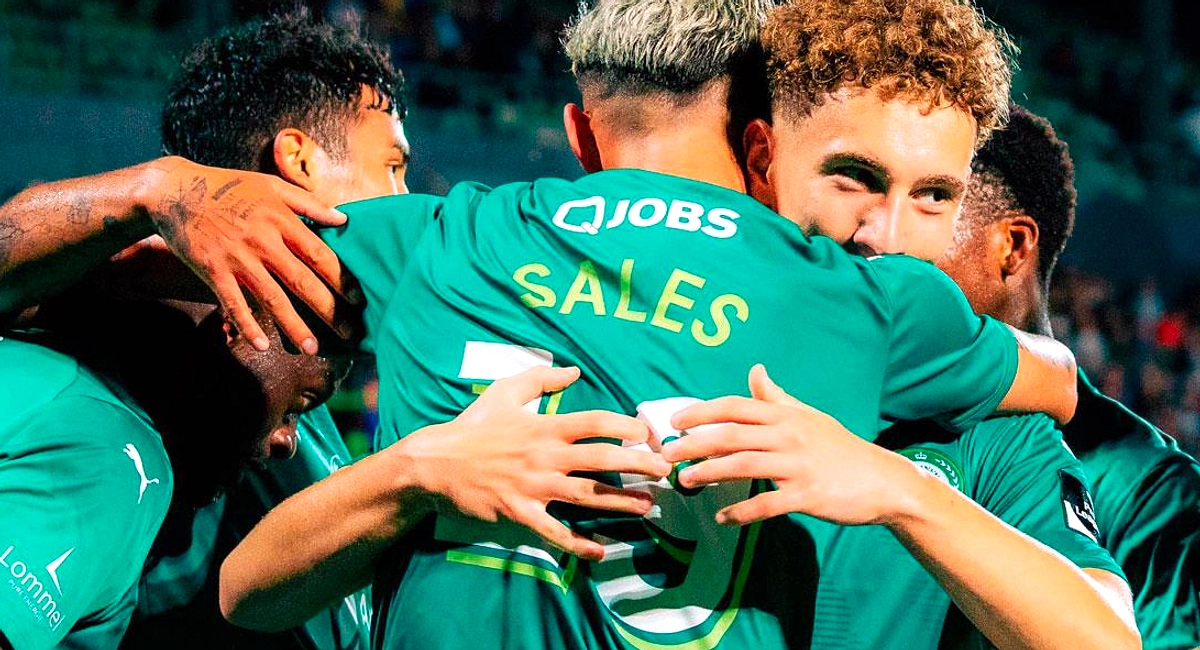 Lommel SK Promosi ke Liga Pro Belgia, Joey Pelupessy