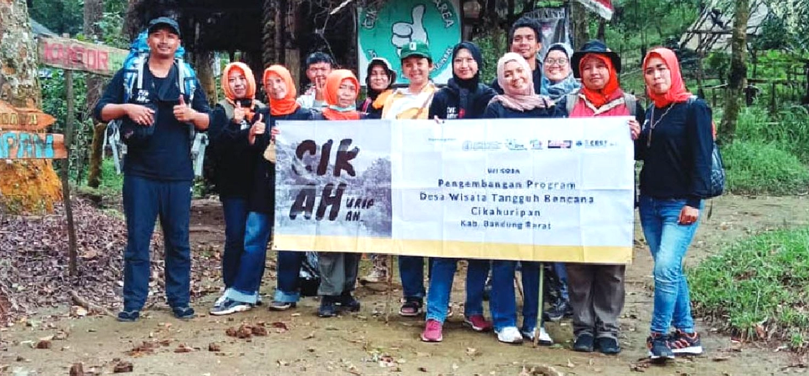 Longsor Besar di Cilacap Menutup Jalan Majenang-Cigintung
