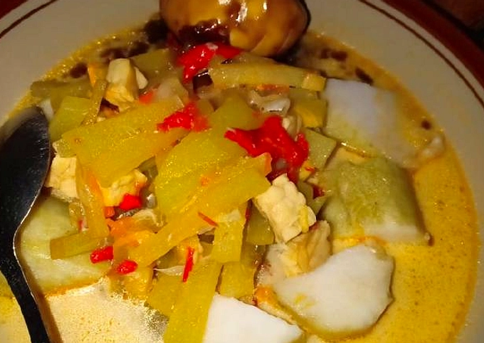 Lontong Sayur Labu Siam Kuah Santan Kuning Resep Tradisional