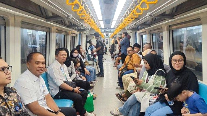LRT Palembang Buka Fotografi Prewedding di Stasiun