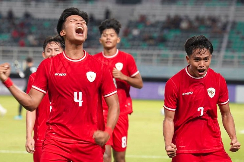 Maaf, bisakah Anda memberikan topik berita yang ingin dibuat judulnya?