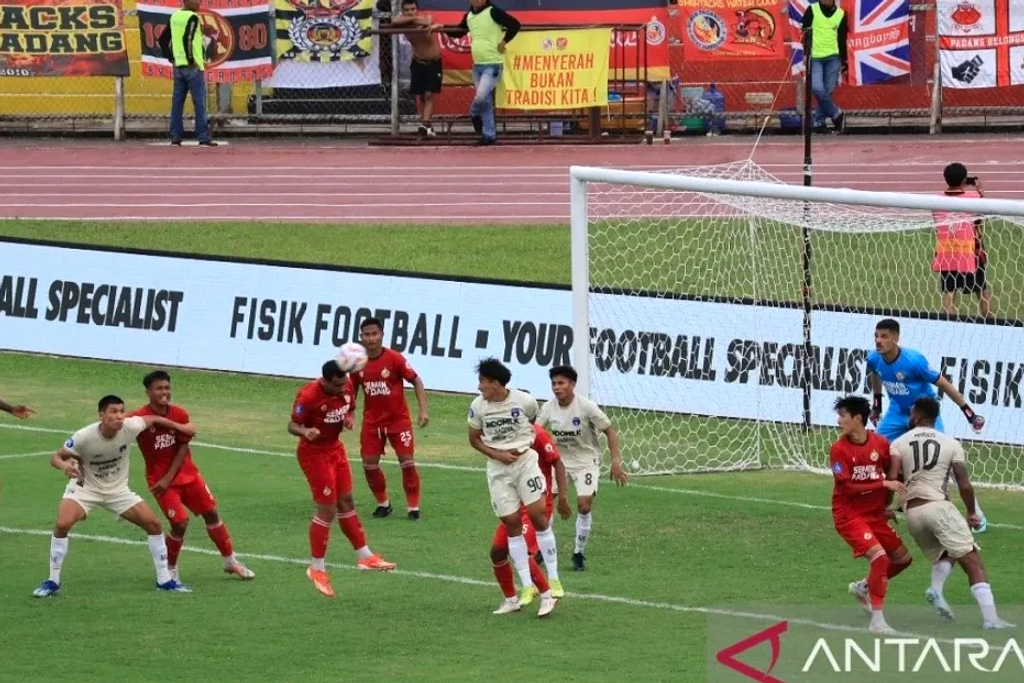 Madura United Fokus Menang Semen Padang untuk Hindari Degradasi