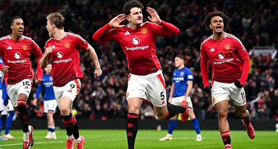 Maguire Blok Kepala Wirtz, United Menang 3-2 vs Liverpool