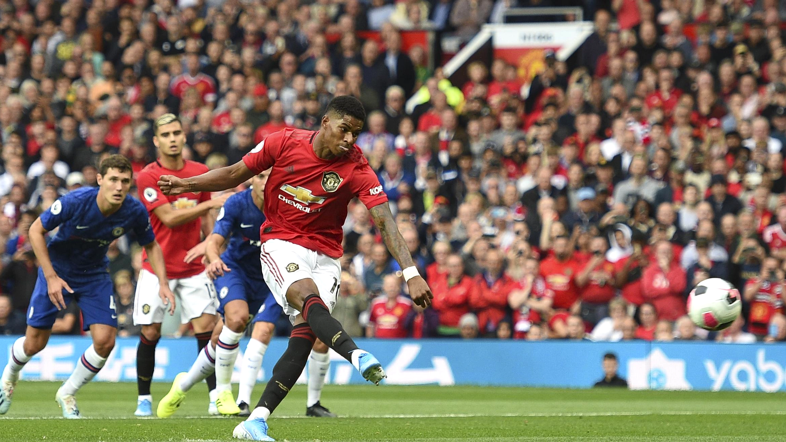 Maguire di Persimpangan Kontrak: Man United Melepas?