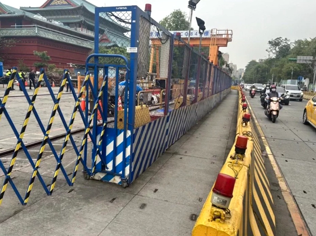 Mahasiswa S2 China Bekerja Kuli Bangunan di Hong Kong