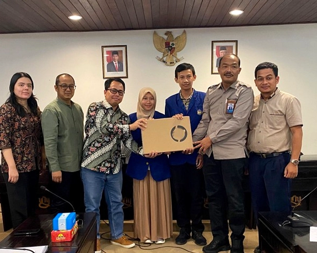 Mahasiswa UNY Raih Gelar lewat KIP‑K, Dari Keluarga Petani