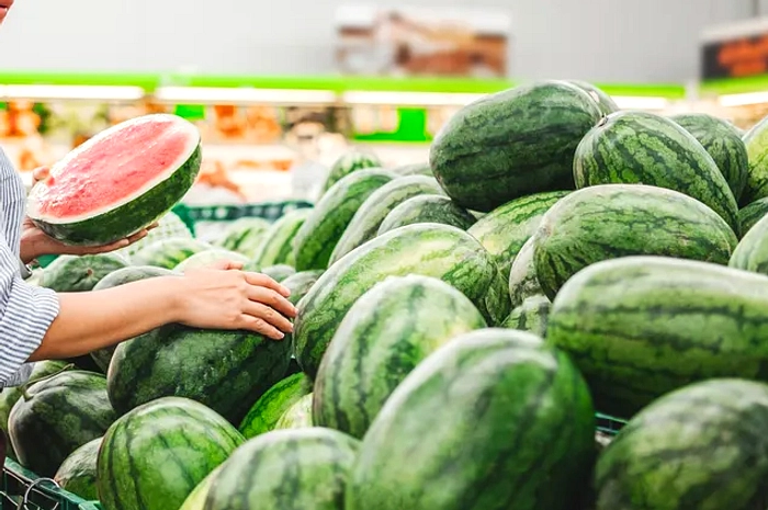 Makanan dan Minuman Segar, Solusi Sehat Hadapi Hari Panas