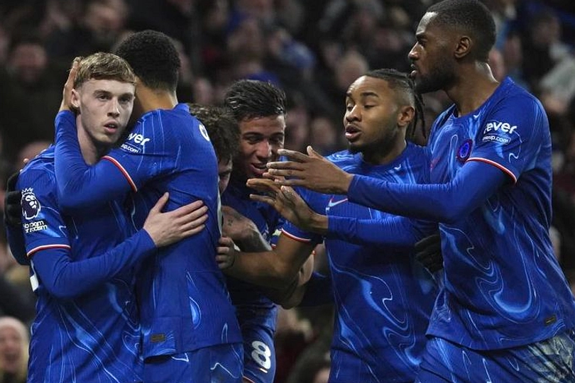 Man City Menutup Selisih Poin 3‑0 atas Chelsea Stamford