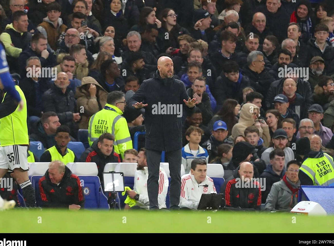 Man United Kalahkan Chelsea 1-0 di Stamford Bridge