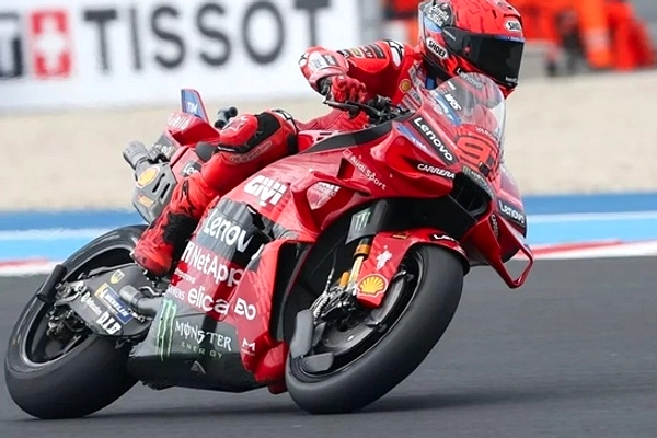 Marquez Menang Sprint MotoGP Balaton, Acosta Kalah di Hungaria