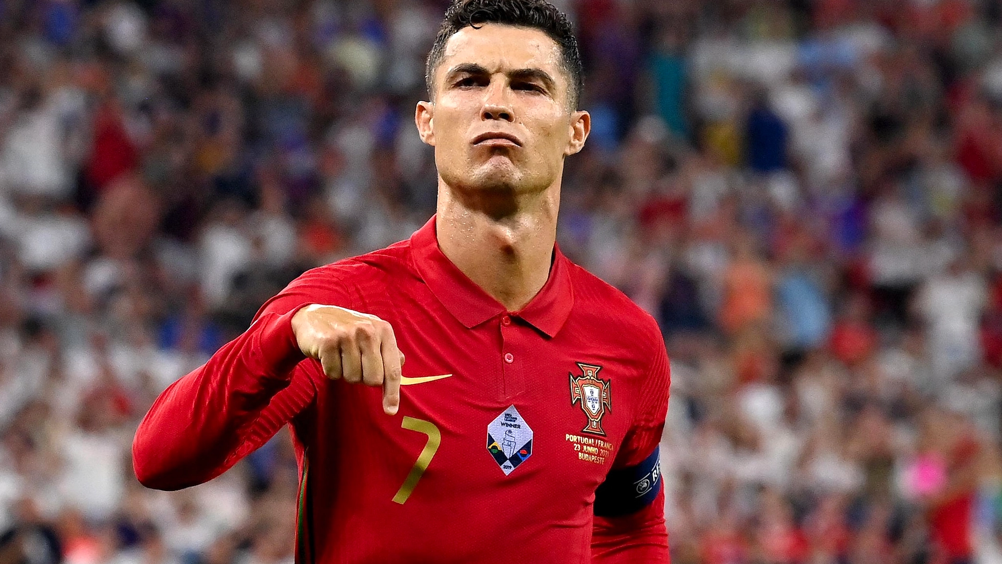 Martinez Bela Keputusan Tak Tarik Ronaldo saat Portugal Tersingkir