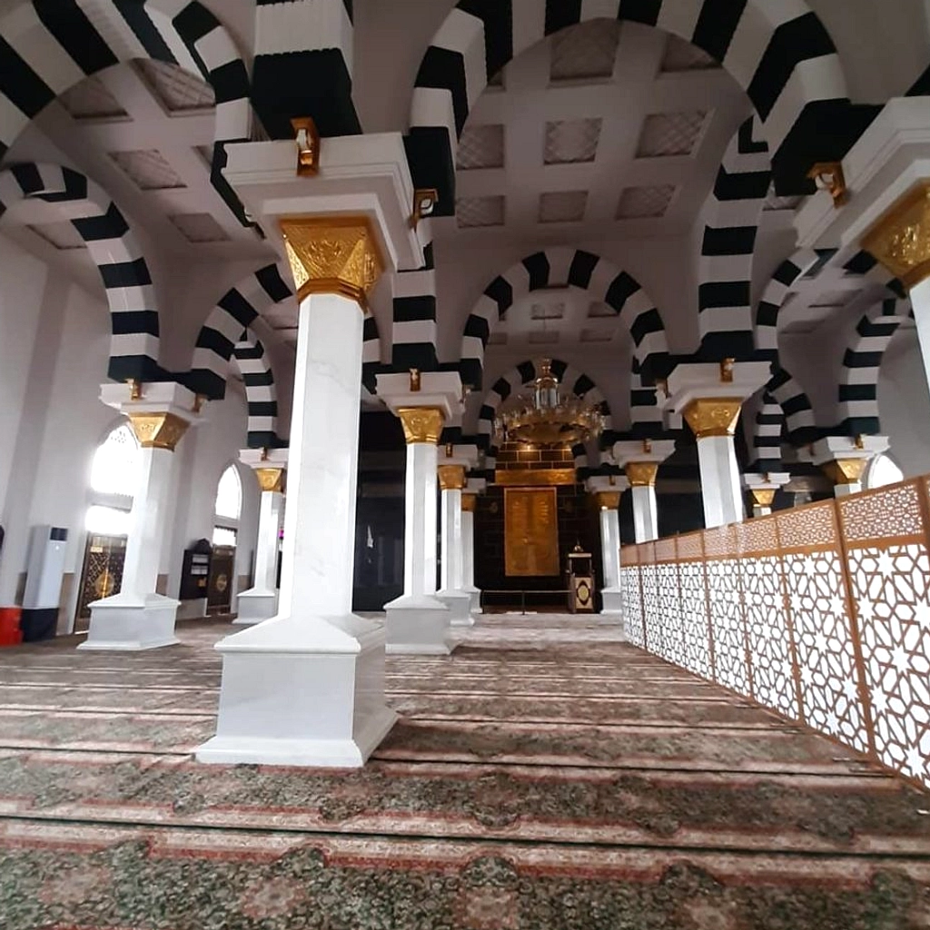 Masjid Ar Rahman Blitar, Destinasi Wisata Religi Populer