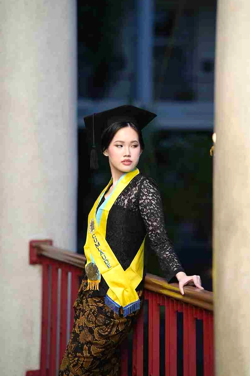 Maureen Arsa Sanda Cantika Jadi Lulusan Tercepat D4 UGM