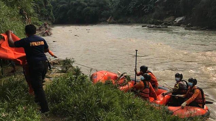 Mayat Perempuan Tanpa Identitas Ditemukan di Sungai Enim