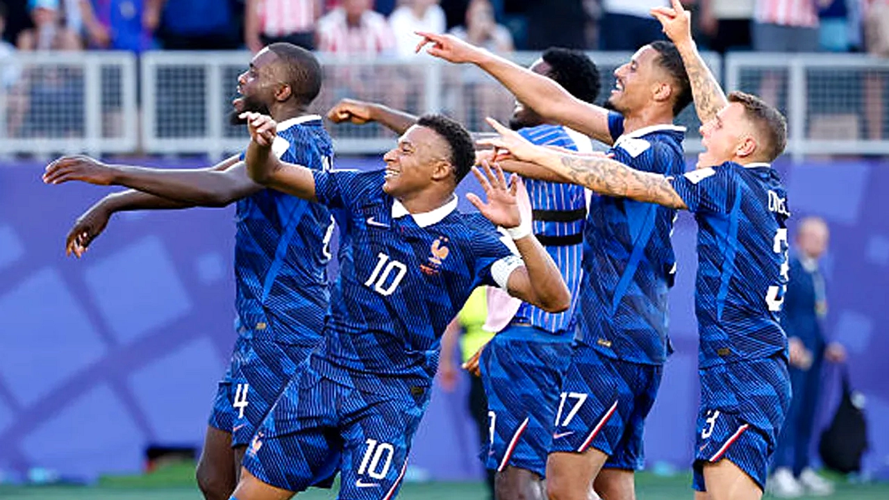 Mbappe Balas Senator Rasis: Wanita Tercela