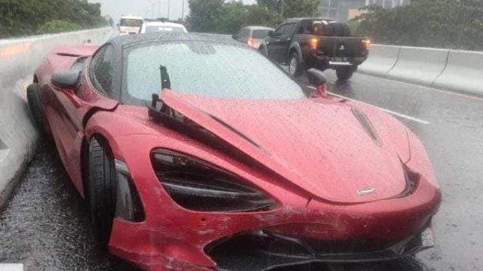 McLaren 720S Terbelah Dua di Solo, Pengemudi Ngaku Tak Ngebut