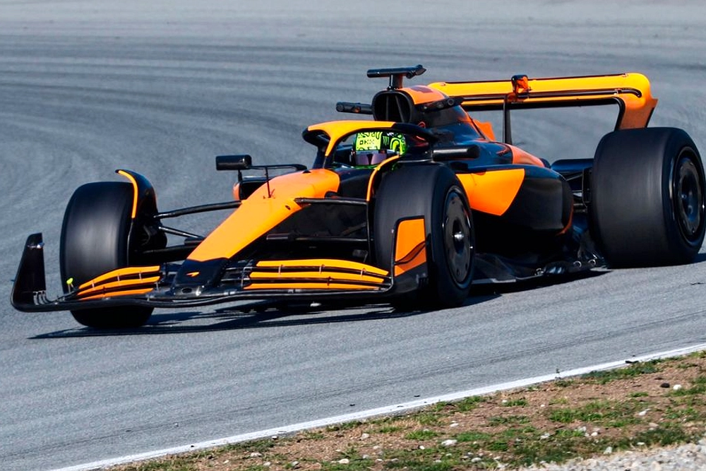 McLaren Hancur Terbelah Dua di Sukoharjo, Pelat Nomor Janggal