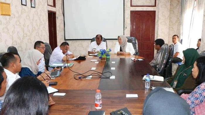 Menteri Arifatul Lihat Kebun Rumah Tangga RW 06 Pemerintah