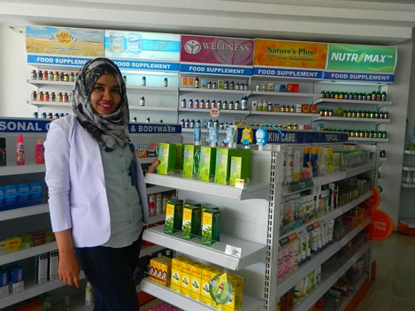 Menteri Kesehatan Batasi Kenaikan Harga Obat 20% di Jakarta