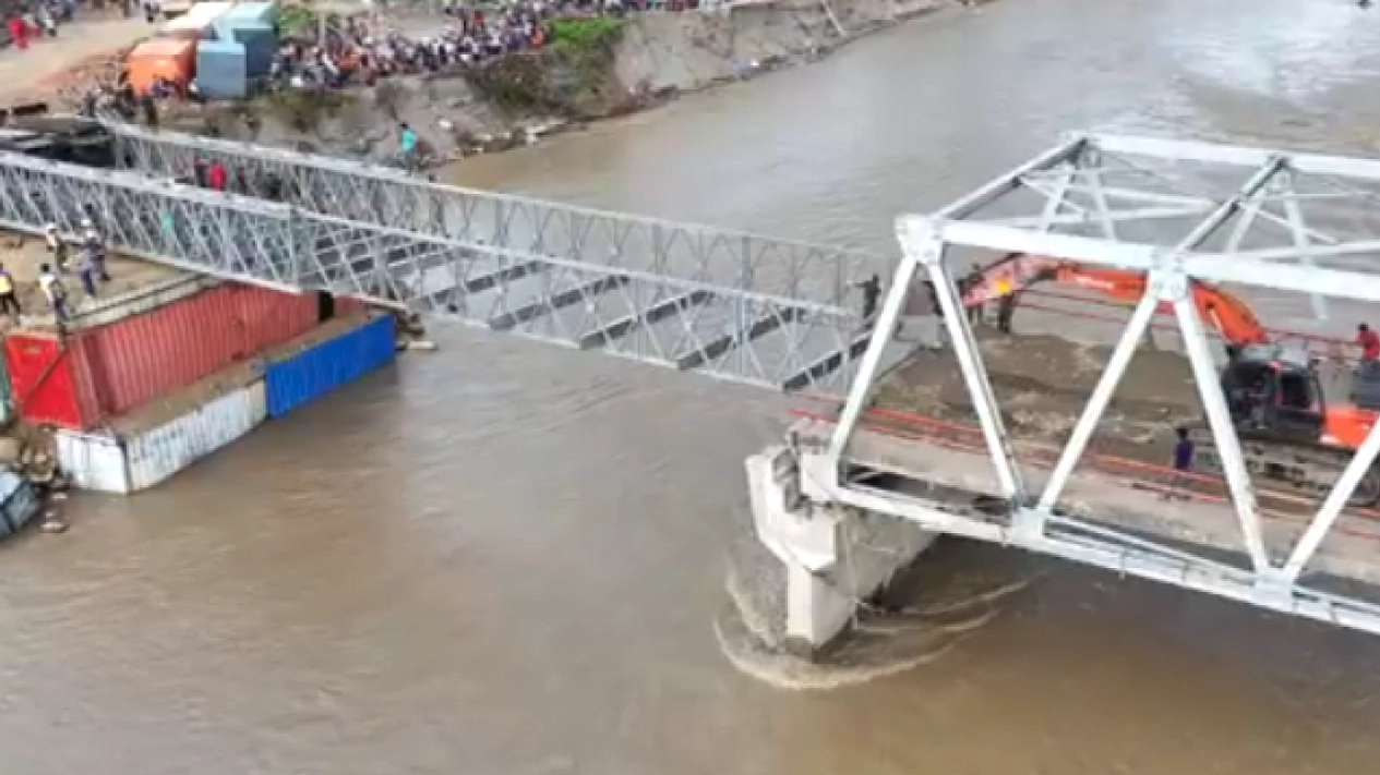 Menteri PU Langsung Bangun Jembatan Permanen di Jalur Sumatera-Aceh