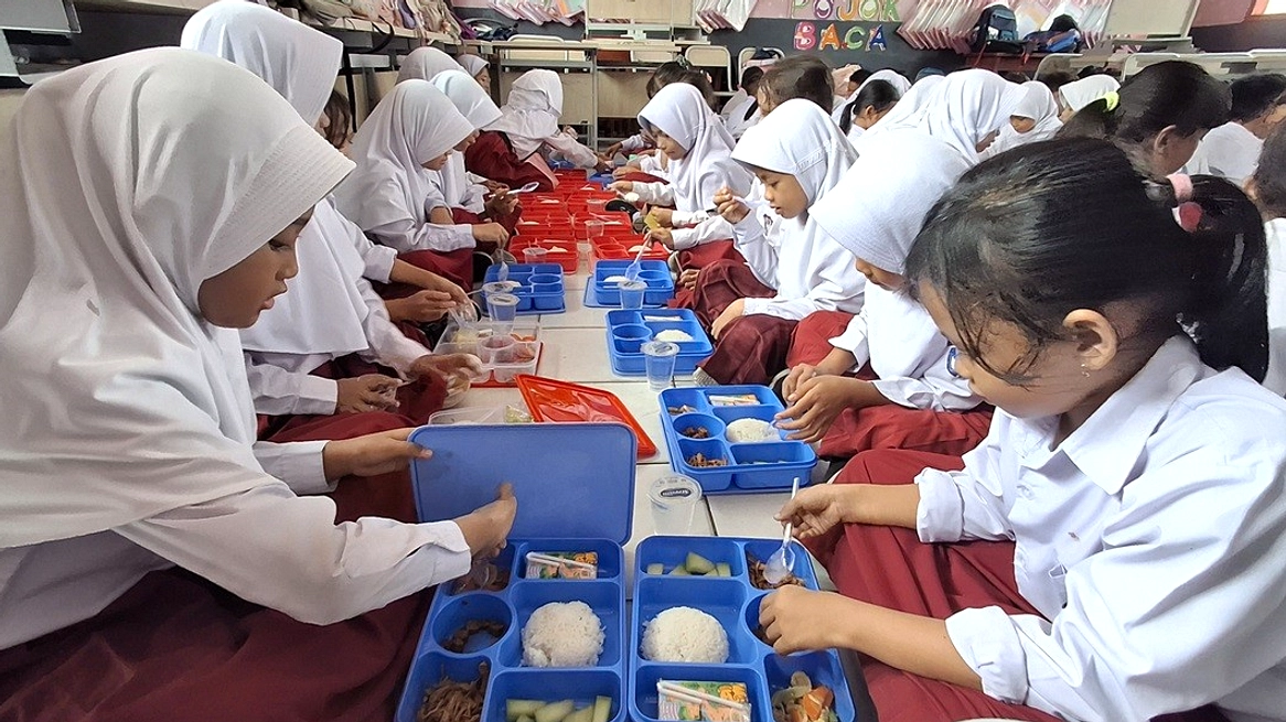 Menu Makan Bergizi Gratis di Sekolah Jadi Sorotan Publik