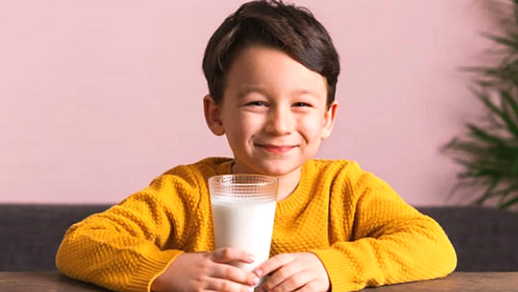 Minum Susu Bisa Bikin Tinggi? Ini Fakta Medisnya