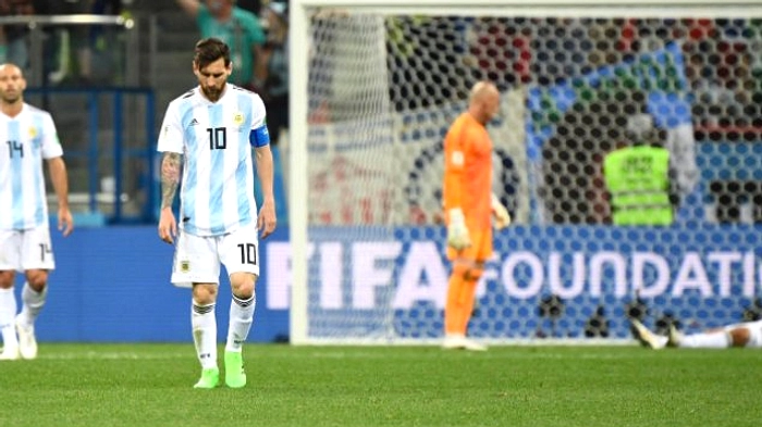 Mizone Hadirkan Nobar Argentina Bareng Coach Justin