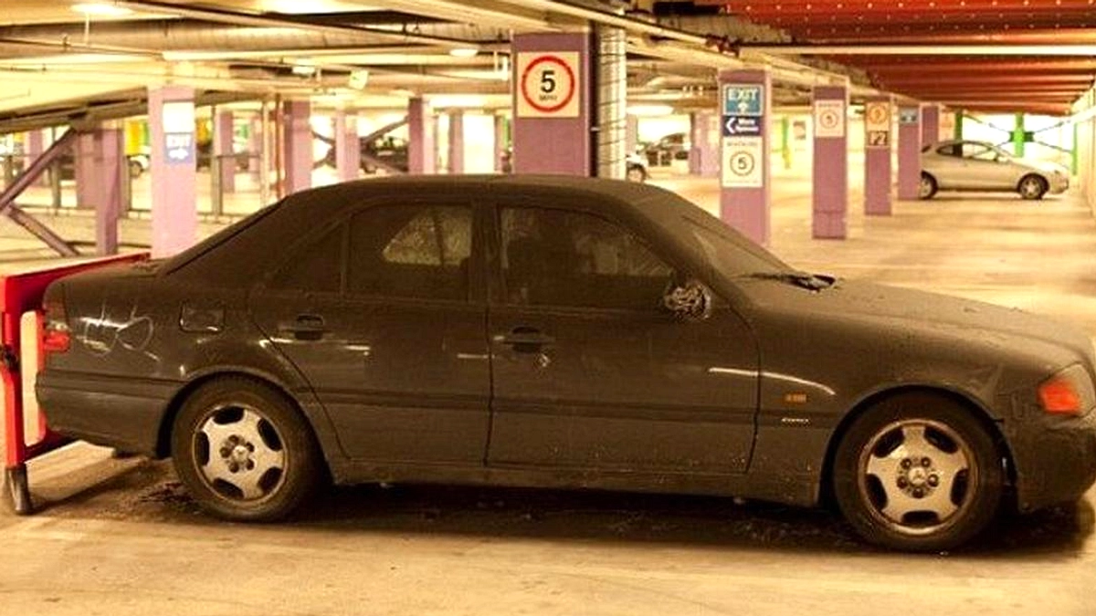 Mobil Terparkir Berbulan-Bulan di Bandung, Dishub Turun Tangan