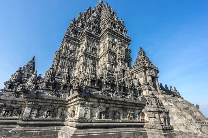 Modi Berdoa di Candi Siwa Prambanan Demi Hubungan RI-India