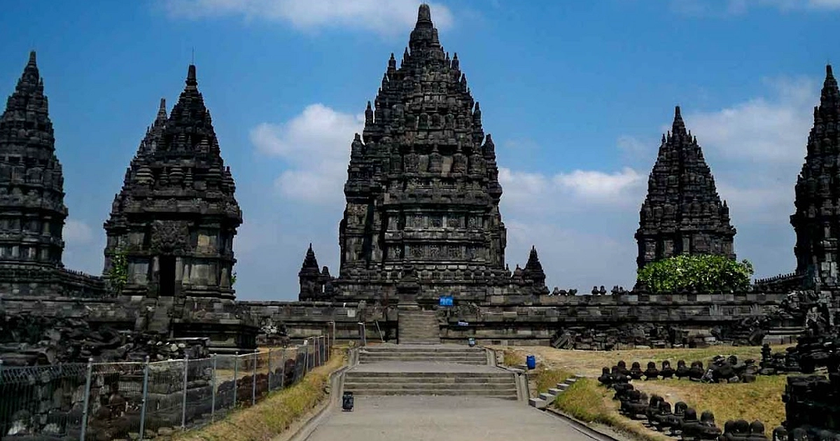 Modi ke Yogyakarta, India Dukung Pemugaran Candi Prambanan