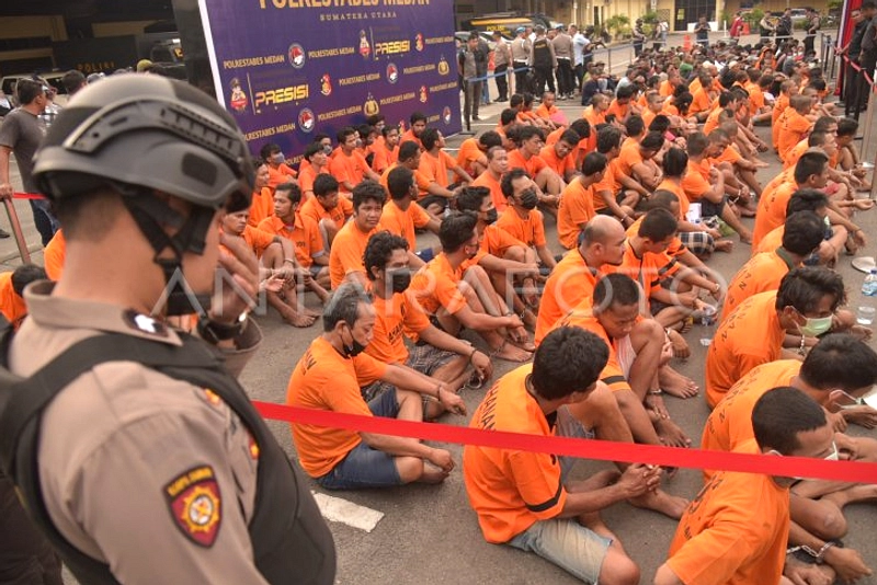 Nelayan Aceh Dituntut 16 Tahun Penjara atas Kokain 1kg
