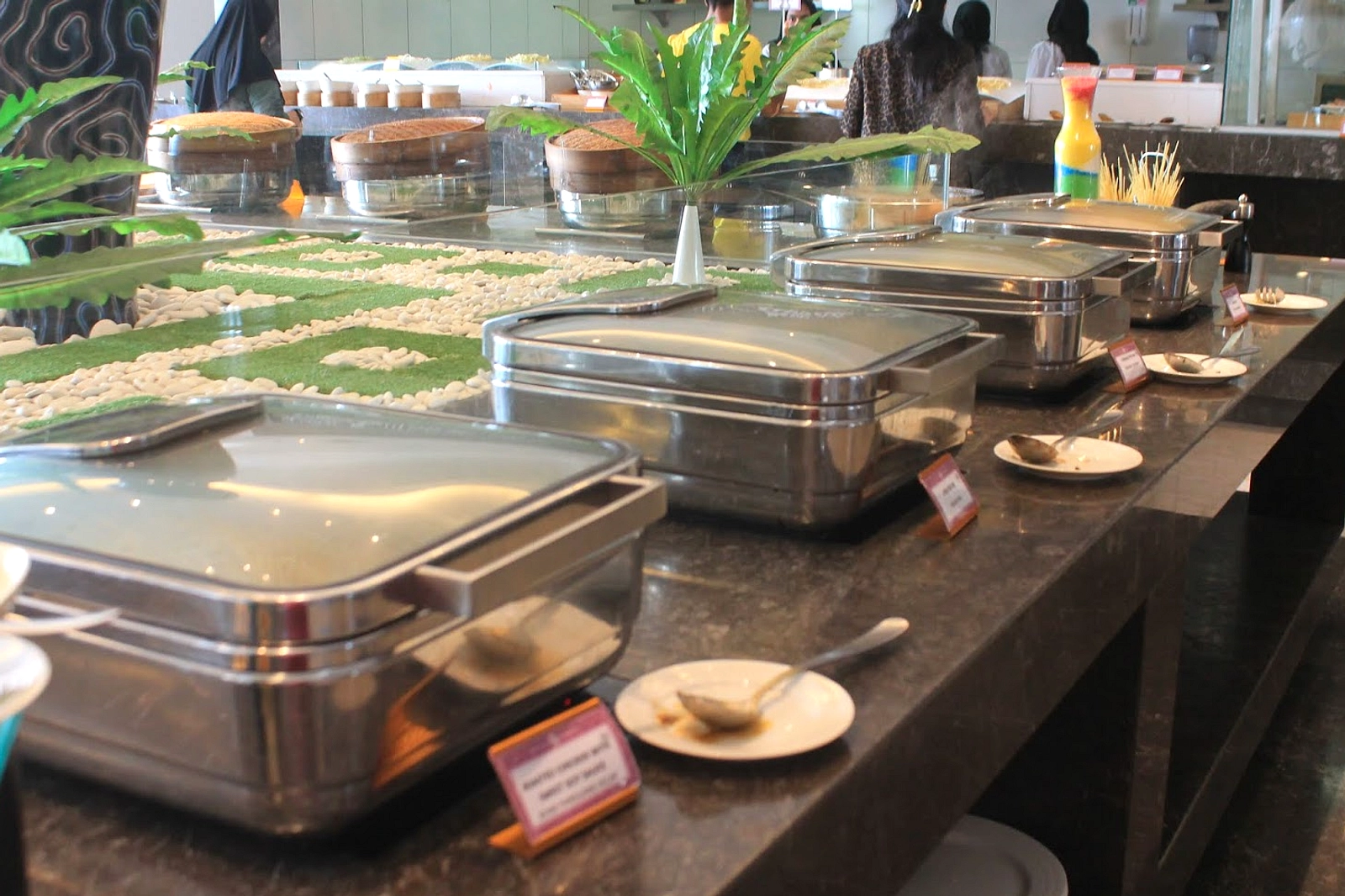 Nikmati Sarapan Buffet Multibudaya di Trans Hotel Jakarta