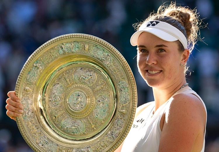 Noskova Kalahkan Muchova di Final All Czech Wimbledon