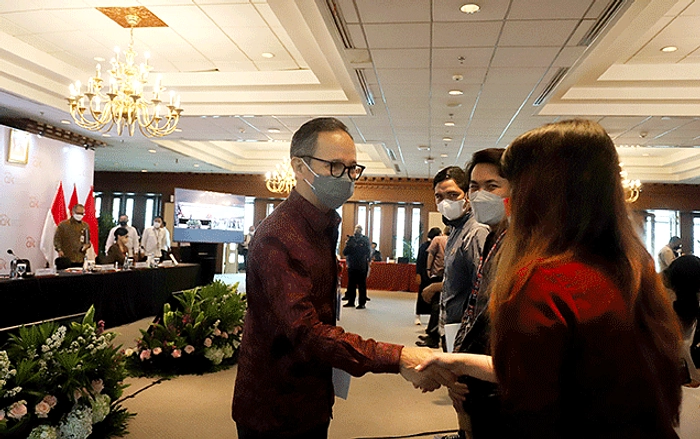 OJK Tingkatkan Transparansi Pasar Saham, Sesuai Global
