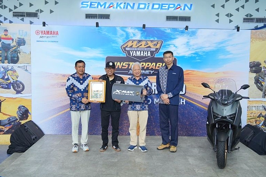 Om Daeng Berangkat Touring Eropa 11.000 km di Yamaha Xmax