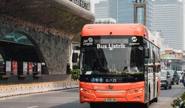 Pakistan Pasang Gratis Transportasi Umum Selama 30 Hari