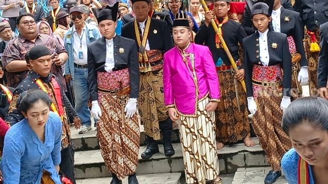 Paku Buwono XIV Setujui Pertemuan Mayor Solo Malam 1 Suro