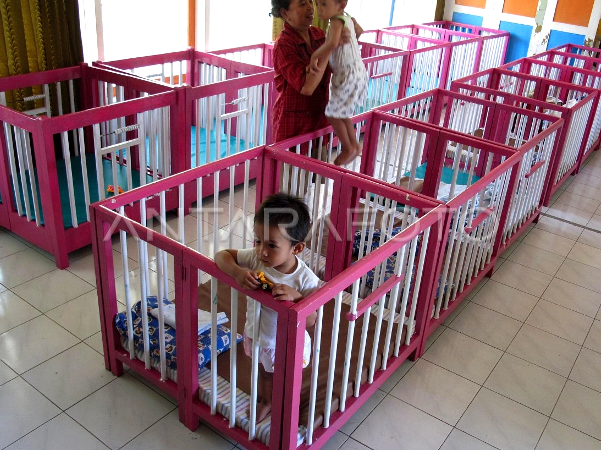 Panduan Memilih Daycare: Legalitas, Staf, dan Keamanan